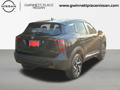 New 2026 Nissan Kicks SV image 5