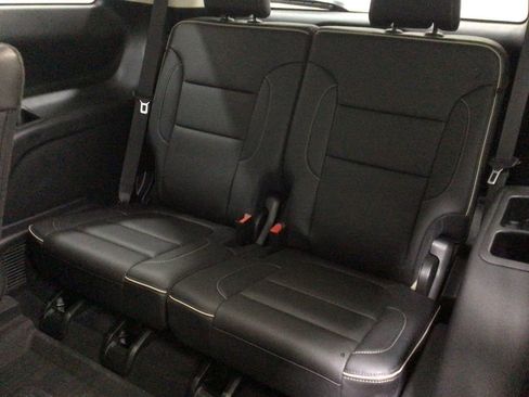 Used 2023 GMC Acadia Denali w/ Black Diamond Edition AWD/4WD image 18