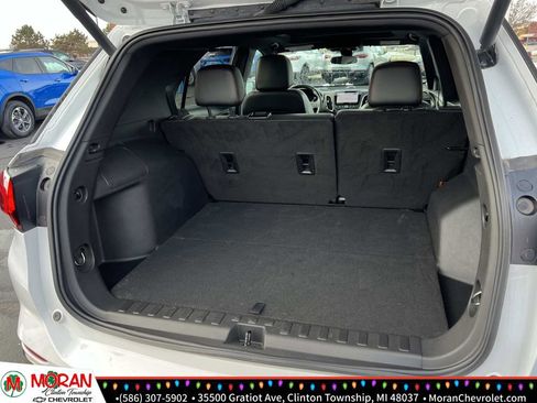 Certified 2022 Chevrolet Equinox RS w/ RS Leather Package image 12