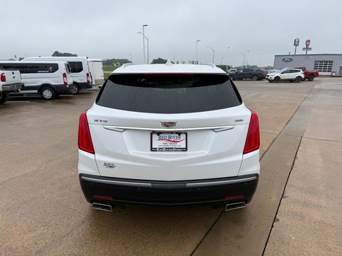 Used 2018 Cadillac XT5 FWD image 6