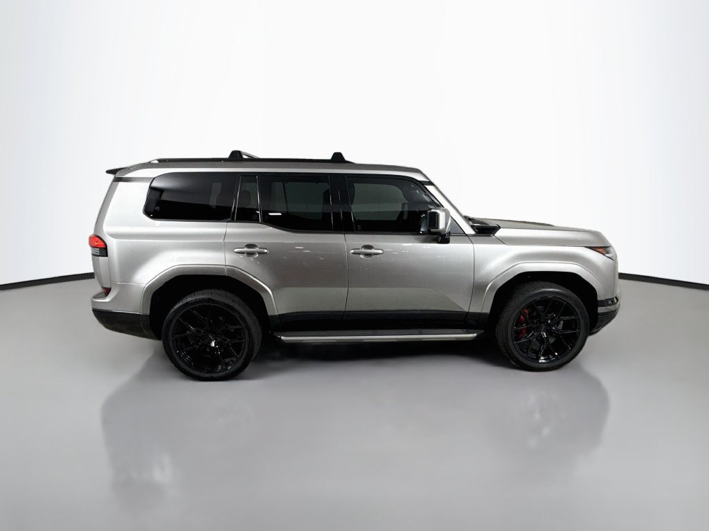 Certified 2024 Lexus GX 550 w/ Accessory Package (Z1) AWD/4WD image 4