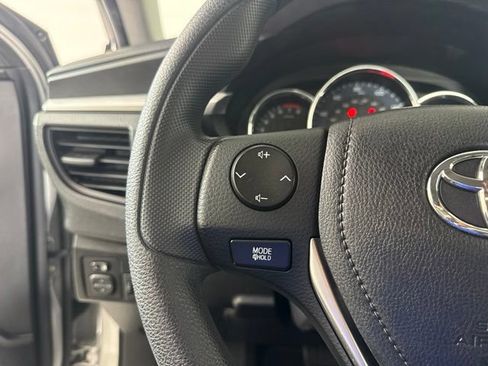 Used 2014 Toyota Corolla L FWD image 21