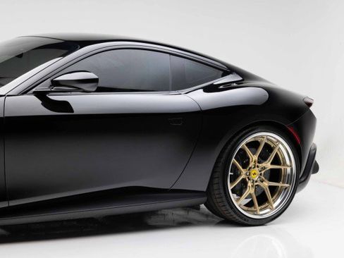 Used 2022 Ferrari Roma image 29