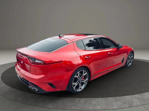 Used 2018 Kia Stinger GT2 AWD/4WD image 5