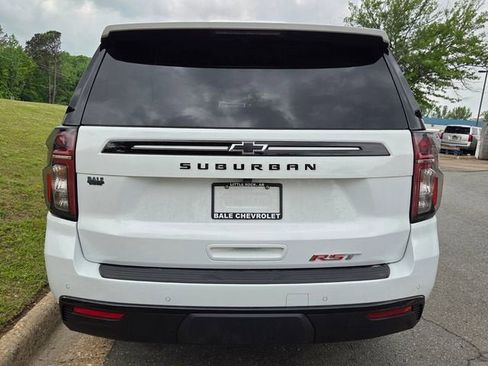 Used 2024 Chevrolet Suburban RST w/ Luxury Package AWD/4WD image 4