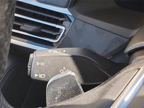 Used 2022 BMW X7 xDrive40i w/ Premium Package image 21