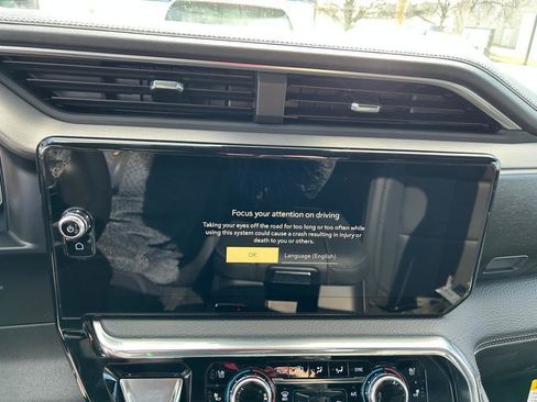 New 2026 GMC Sierra 1500 Denali w/ Denali Reserve Package image 9