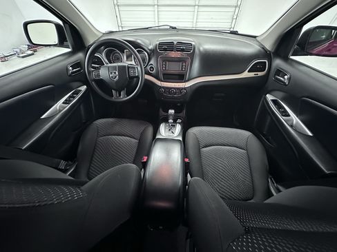 Used 2019 Dodge Journey SE FWD image 36