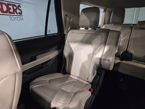 Used 2024 Ford Expedition Max Limited RWD image 12