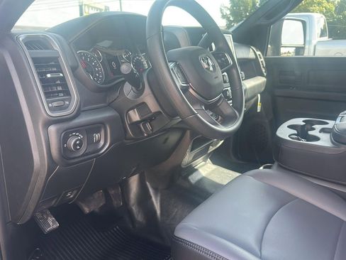 New 2026 RAM 2500 Tradesman w/ Chrome Appearance Group image 10