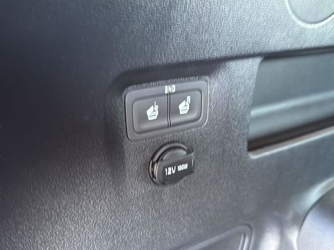 Used 2025 Kia Telluride S AWD/4WD image 33
