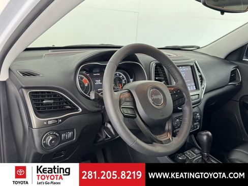 Used 2022 Jeep Cherokee Trailhawk w/ Trailer Tow Group image 13