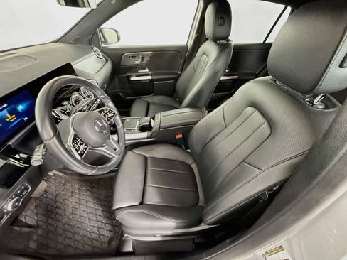 Used 2023 Mercedes-Benz GLA 250 4MATIC image 5