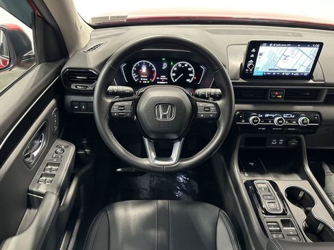 Certified 2025 Honda Pilot Touring image 21