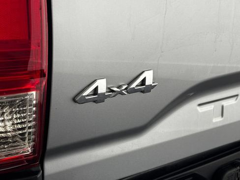 Used 2023 Toyota Tacoma SR5 AWD/4WD image 9