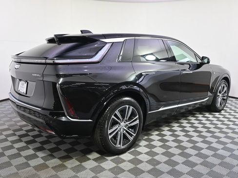 New 2026 Cadillac Lyriq Luxury w/ LPO, Floor Liner Package AWD/4WD image 7