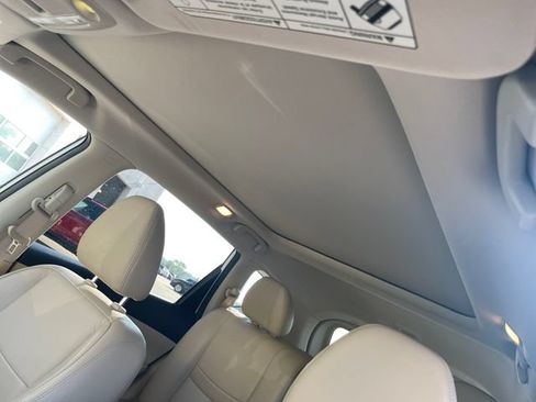 Used 2018 Nissan Rogue SL w/ Premium Package AWD/4WD image 22