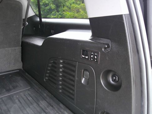 Used 2019 GMC Yukon XL Denali AWD/4WD image 18