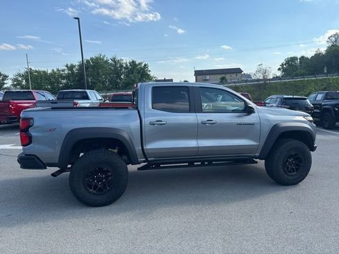 Used 2024 Chevrolet Colorado ZR2 w/ ZR2 Bison Edition AWD/4WD image 8