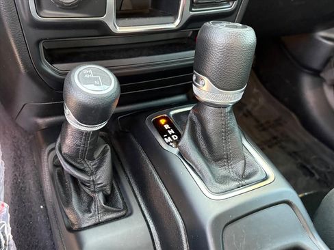 Used 2020 Jeep Wrangler Unlimited Sport image 20