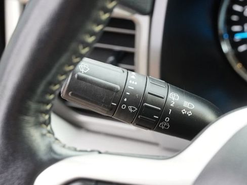 Used 2023 Ford Expedition XLT RWD image 32