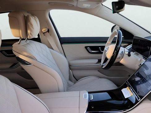 New 2026 Mercedes-Benz S 580 4MATIC Sedan image 10