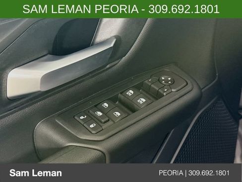 New 2026 RAM 1500 Express AWD/4WD image 17