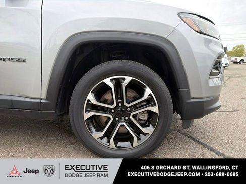 Used 2023 Jeep Compass Limited w/ Sun and Sound Group AWD/4WD image 16