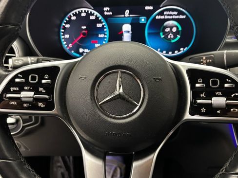 Used 2022 Mercedes-Benz GLC 300 4MATIC image 24