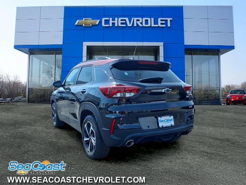 Used 2021 Chevrolet TrailBlazer RS w/ Sun and Liftgate Package image 4