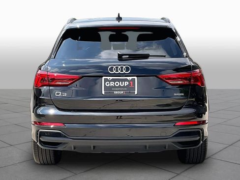 Used 2025 Audi Q3 2.0T Premium w/ Convenience Plus Package AWD/4WD image 5