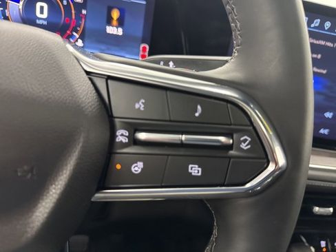 Used 2025 Chevrolet Suburban Z71 w/ Comfort Package image 14