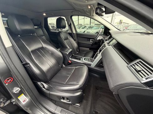 Used 2018 Land Rover Discovery Sport HSE AWD/4WD image 14