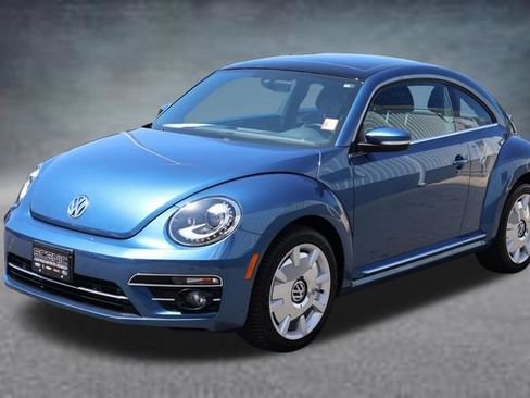 Used 2019 Volkswagen Beetle 2.0T SE FWD image 22
