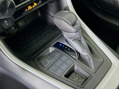 Used 2024 Toyota RAV4 LE image 23