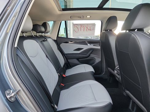 New 2026 Volkswagen Tiguan SE FWD image 14
