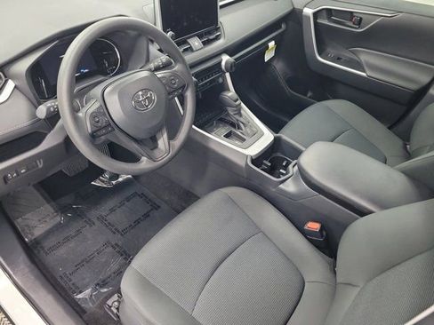 Used 2025 Toyota RAV4 LE image 20
