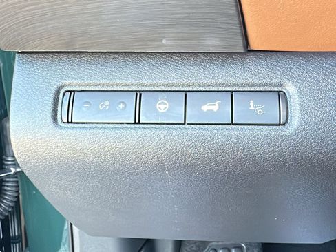 Certified 2025 Nissan Pathfinder Platinum w/ Cargo Package image 15