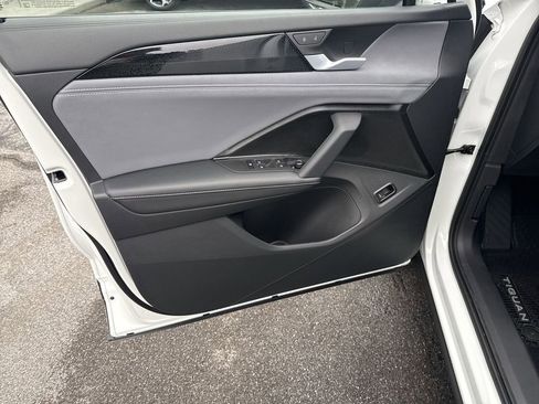 New 2026 Volkswagen Tiguan SE AWD/4WD image 23