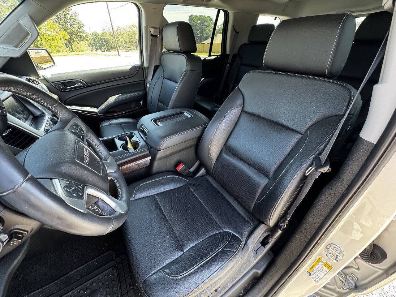 Used 2017 GMC Yukon SLT w/ Open Road Package AWD/4WD image 11