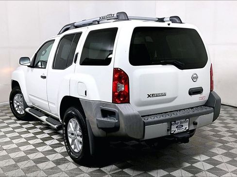 Used 2015 Nissan Xterra S image 11