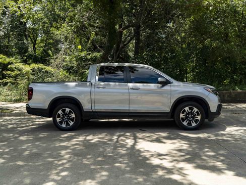 Used 2020 Honda Ridgeline RTL image 10