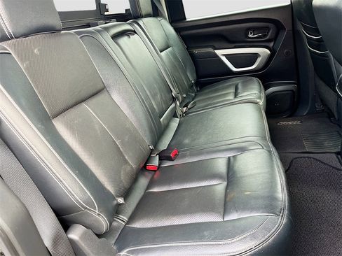 Used 2018 Nissan Titan PRO-4X w/ Pro-4x Convenience Package image 28