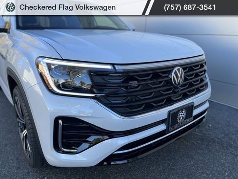New 2026 Volkswagen Atlas SEL Premium R-Line image 2