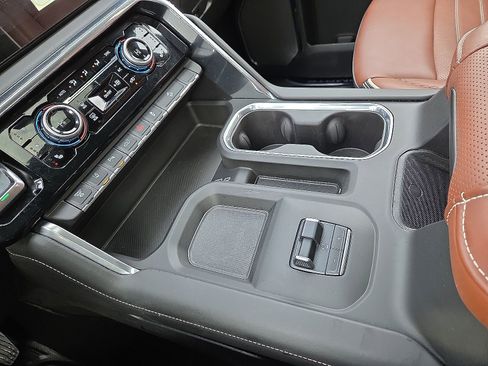 Used 2024 GMC Sierra 2500 Denali Ultimate w/ Max Trailering Package image 25