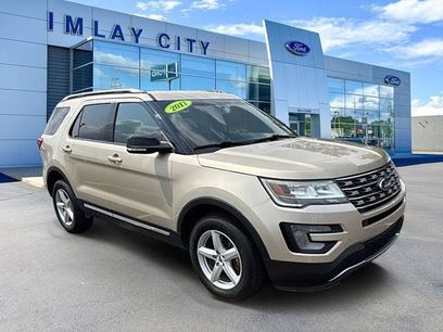 Used 2017 Ford Explorer XLT w/ Class II Trailer Tow Package