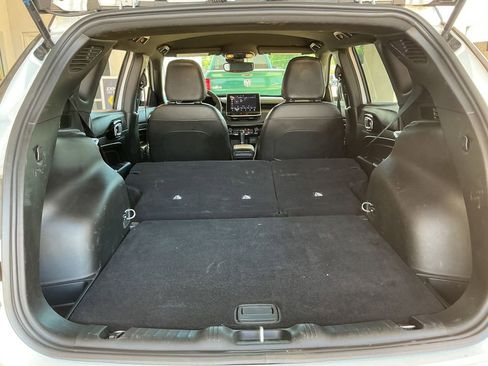 Used 2025 Jeep Compass Trailhawk AWD/4WD image 38