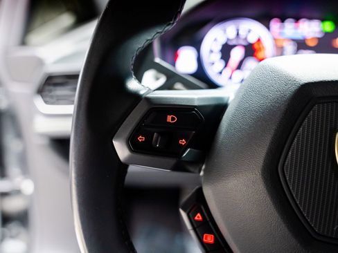 Used 2018 Lamborghini Huracan LP 580-2 image 39