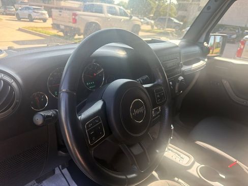 Used 2016 Jeep Wrangler Unlimited Sport w/ Quick Order Package 24S AWD/4WD image 20