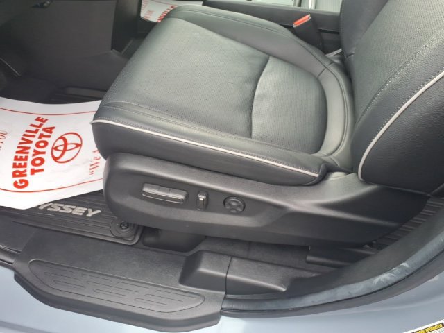 Used 2025 Honda Odyssey Elite image 14
